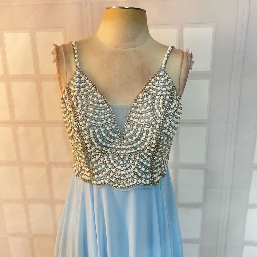 Windsor Powder Blue Embellished Sleeveless Open Back Chiffon Prom Dress Size 3 - Picture 2 of 9